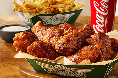 Wingstop Loses Its CEO ... To a Salad Chain?