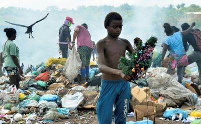 Viral photo changes Brazil garbage-pickers' lives