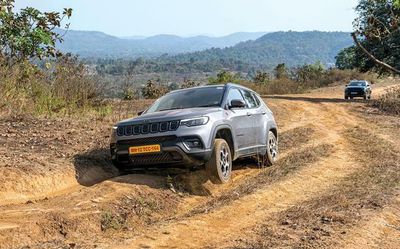 2022 Jeep Compass Trailhawk makes for a smooth drive