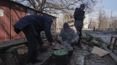 Oil Tumbles to 2-Week Low on Ukraine Talks, Fears over China Demand