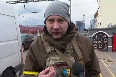 British Fox News journalist Benjamin Hall injured in Ukraine