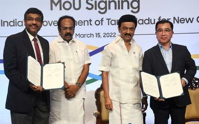 Stalin calls upon Samsung to set up semiconductor manufacturing facility in Tamil Nadu