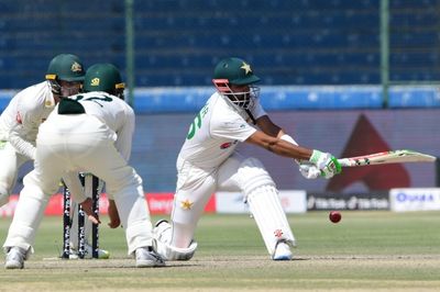 Shafique and Azam lead Pakistan fightback in second Test