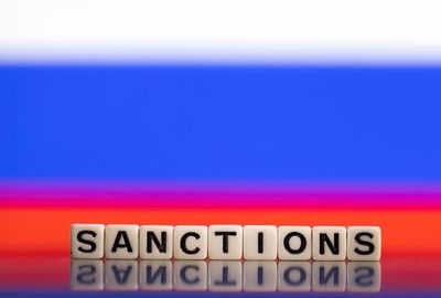 UK announces 350 new sanctions listings on Russia