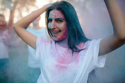 Best home remedies for skin that you can try before, during and after Holi