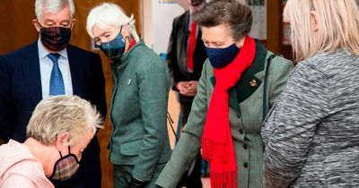 Weave all about it - the Princess Royal has visited a Paisley kiltmaker