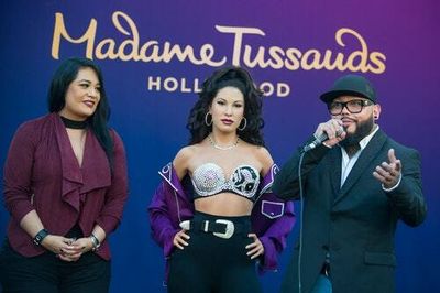 New Selena album uses software to artificially age singer's childhood voice