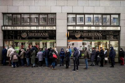 How do New Zealand's sanctions against Russia work?