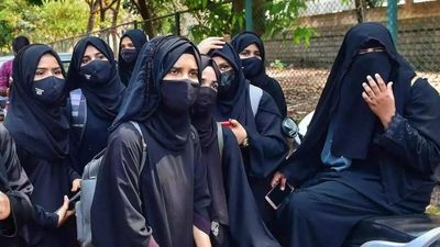 Muslim women law board chief welcomes Karnataka HC’s order on hijab