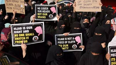 Hijab row: Karnataka HC order against Constitutional rights, should be challenged, say Muslim bodies