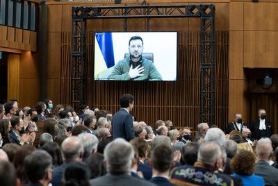 Zelenskyy appeals for help from Canada in emotional speech