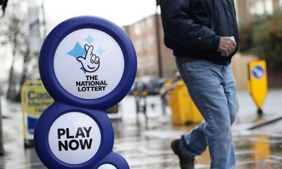 Why did Camelot lose the UK national lottery licence?
