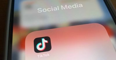 TikTok trend warning as Belfast Optometrist says there is a 'risk of blindness'