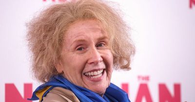 Catherine Tate transforms into Joannie Taylor and wears Ukraine flag scarf at screening