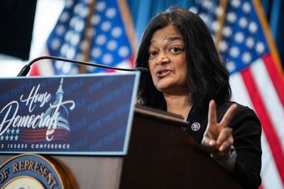 ‘White flag’: Three reasons why progressives’ executive order push is striking - Roll Call