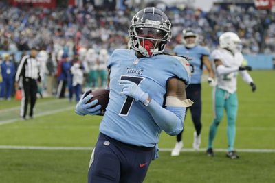 Panthers to sign former Titans RB D’Onta Foreman