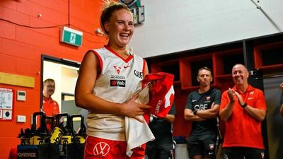 Ruby Sargent-Wilson 'still in awe' as she becomes Sydney Swans' historic first AFLW signing