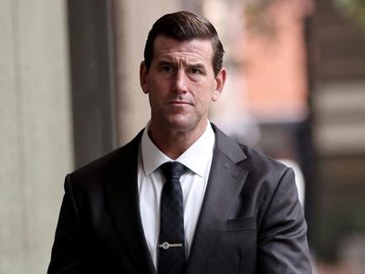 Roberts-Smith's 'threat to choke to death'