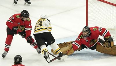 Marc-Andre Fleury’s heroics not enough to save Blackhawks against Bruins