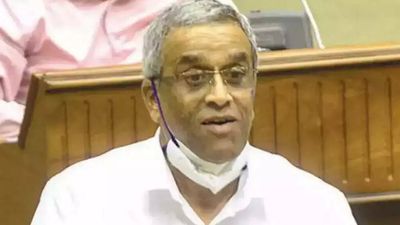 Sudin Dhavalikar rejects Babush’s MGP-BJP merger idea