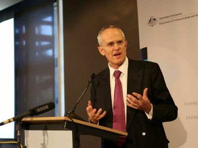 Consumer law rallying cry as Rod Sims leaves ACCC chair