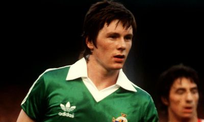 Which footballer played the fewest games to earn a testimonial?