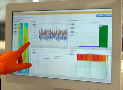 UK easing COVID-19 testing, monitoring despite case uptick