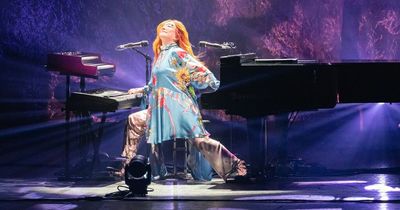 Tori Amos review and pictures at Manchester Apollo