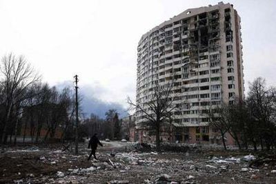 Russian forces shoot dead 10 people in Ukraine queuing for bread, say US diplomats