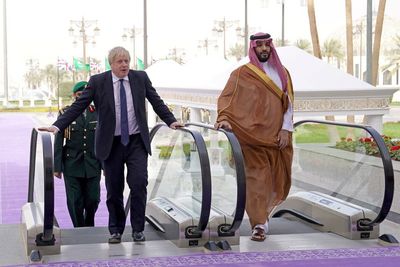 No 10 fails to deny that Boris Johnson still uses WhatsApp to talk with Mohammed bin Salman