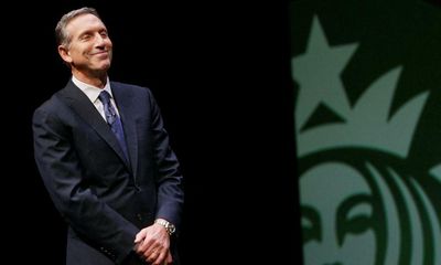 Starbucks to be led by Howard Schultz again as US workers push to unionize