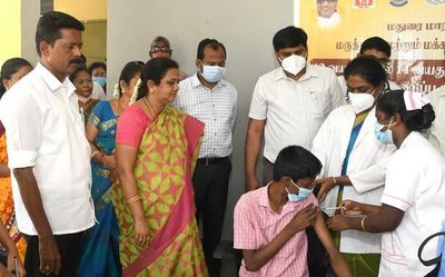 Madurai Mayor launches vaccine drive for 12-14 age group; 49,555 in city to benefit