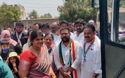 Ahead of Mayoral polls, Ballari Congress councillors leave for a resort