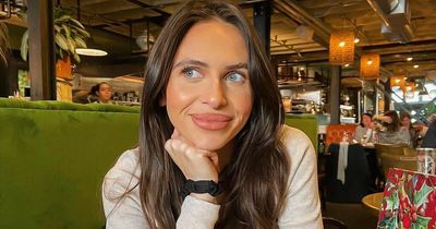 YouTube star gives birth in front of 425,000 people and says she has 'no regrets'