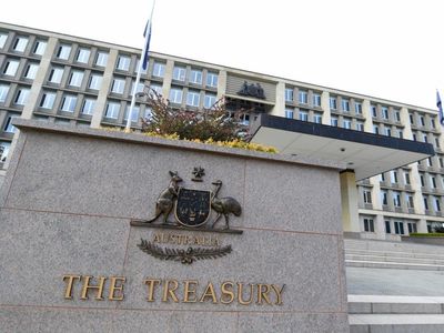 Think tank wants budget strategy rethink