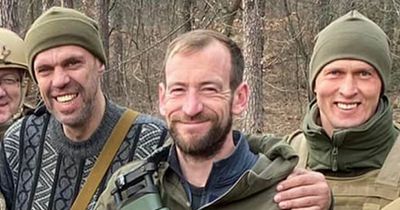 Brit soldier in Ukraine complains as Russian shelling interrupts his cup of tea