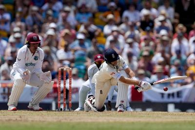 England make steady start with the bat after late line-up change in Barbados