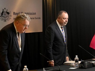 Ex-soldier denied discharge after bullying