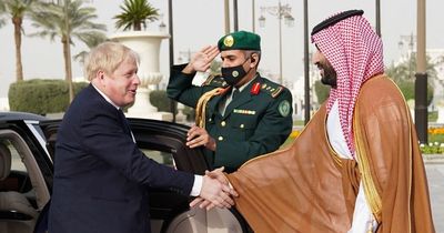 Oil beggar Boris Johnson shakes hands with Saudi 'dictator' on day 3 men executed