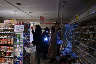 Powerful quake rattles Japan, tsunami advisory issued