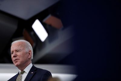Biden calls Putin 'a war criminal'