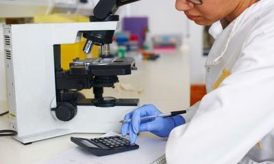 ‘Pervasive’ inequality derailing black UK chemists’ careers, report finds