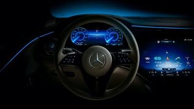 Mercedes-Benz's EQS SUV will sport massive 56-inch Hyperscreen