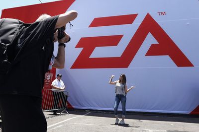 Electronic Arts bans Russian esports teams from events