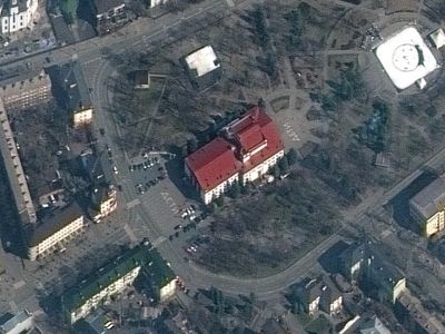 Ukraine theatre hit by airstrike where hundreds were sheltering had ‘children’ written on pavement in Russian