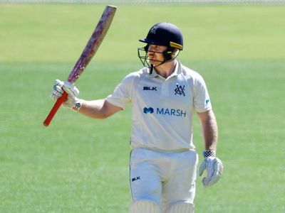 Vics declare behind as runs flow in Shield