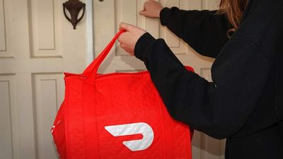 DoorDash Counters Uber and Lyft Surcharges With Friendlier Offer