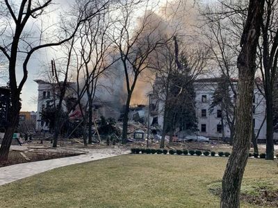 Ukraine news – live: Search for theatre bombing survivors as Truss says ‘strong evidence’ Putin a war criminal