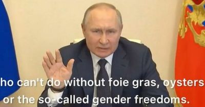 Putin issues chilling warning to 'scum traitors' in strange rant about oysters and gender