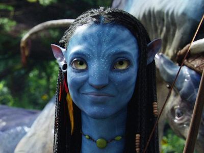 Avatar 2 star Zoe Saldana issues warning to fans after watching part of new James Cameron film